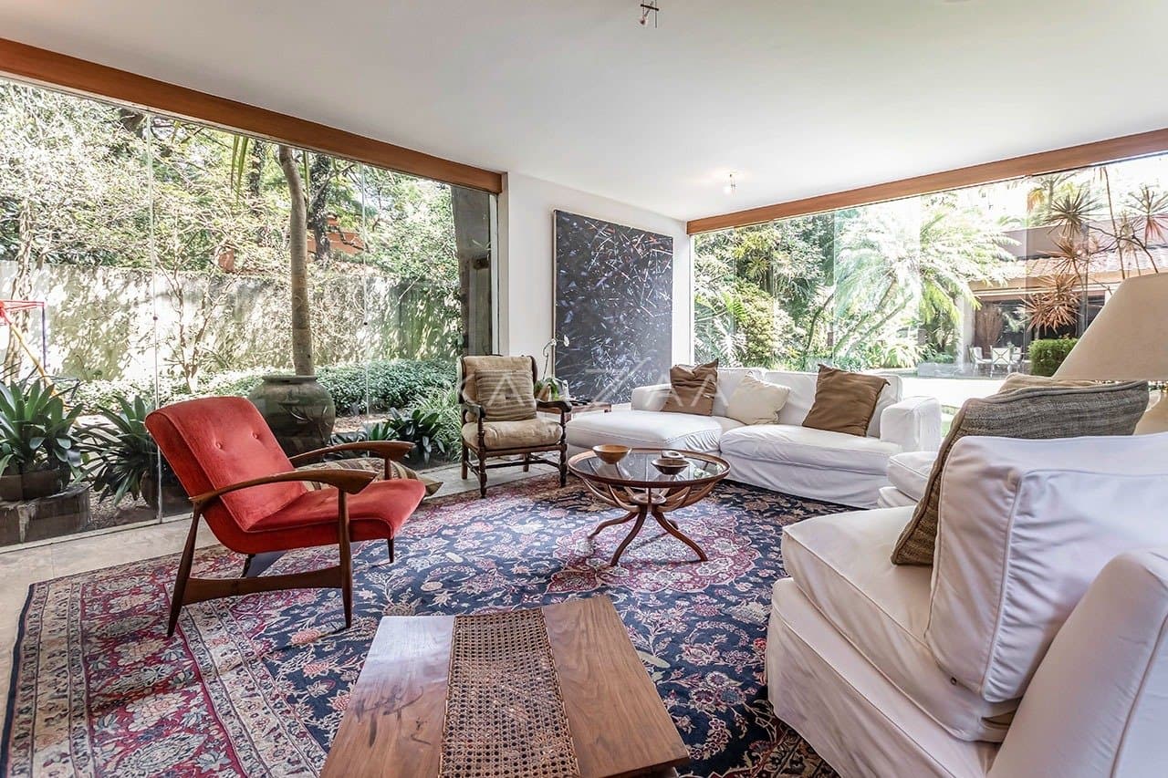 Com ares de casa de campo, uma residência espetacular no Jardim América. - Foto 22