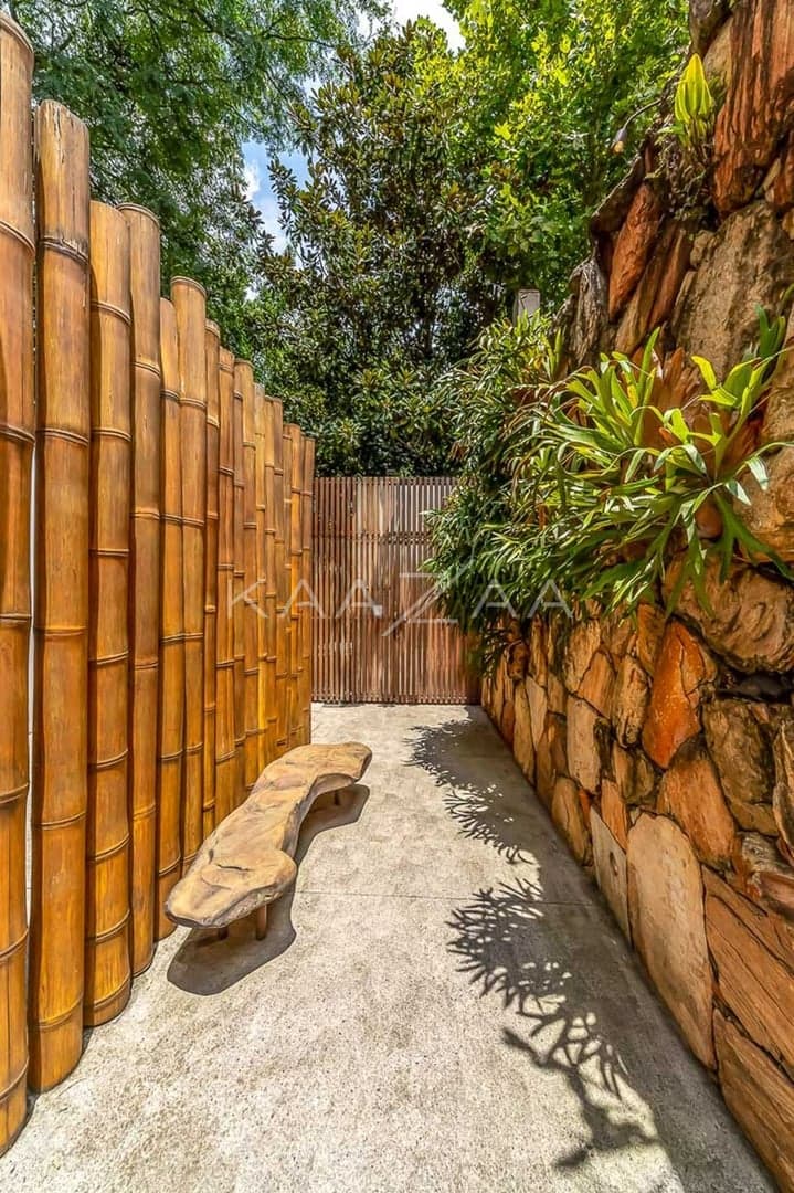 Casa apaixonante, que aproveita materiais naturais em seu projeto de ponta no Jardim Paulistano. - Foto 9