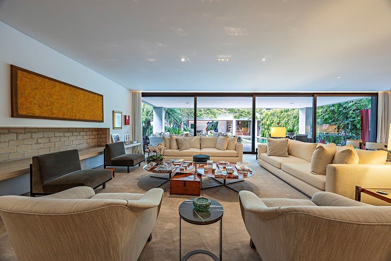 Arquitetura e paisagismo irretocáveis: casa no Jardim Paulistano. - Foto 25