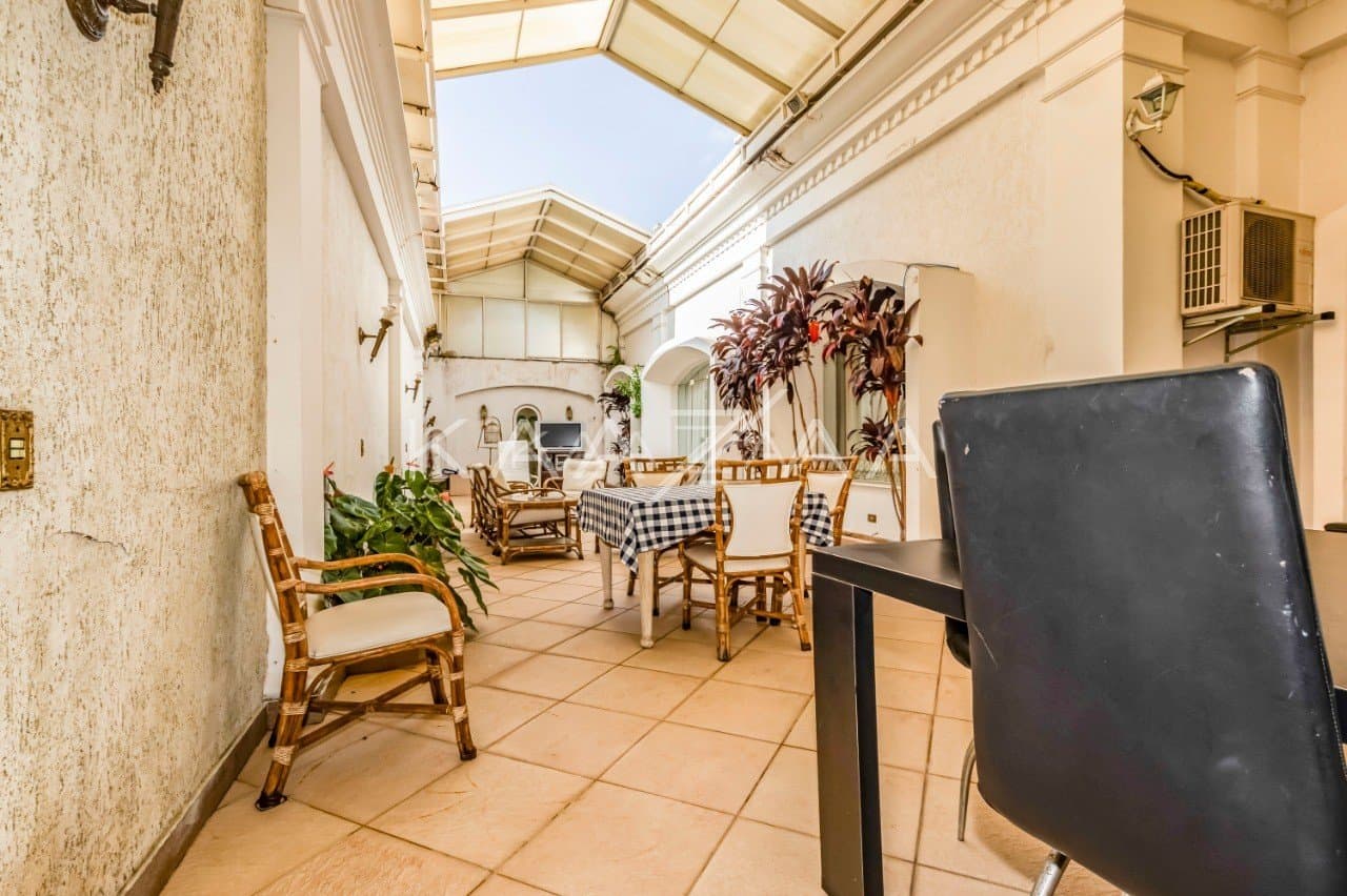 Amplitude e estilo em ambientes interessantes. Esta casa única fica em região privilegiada do Jardim Paulista. - Foto 6