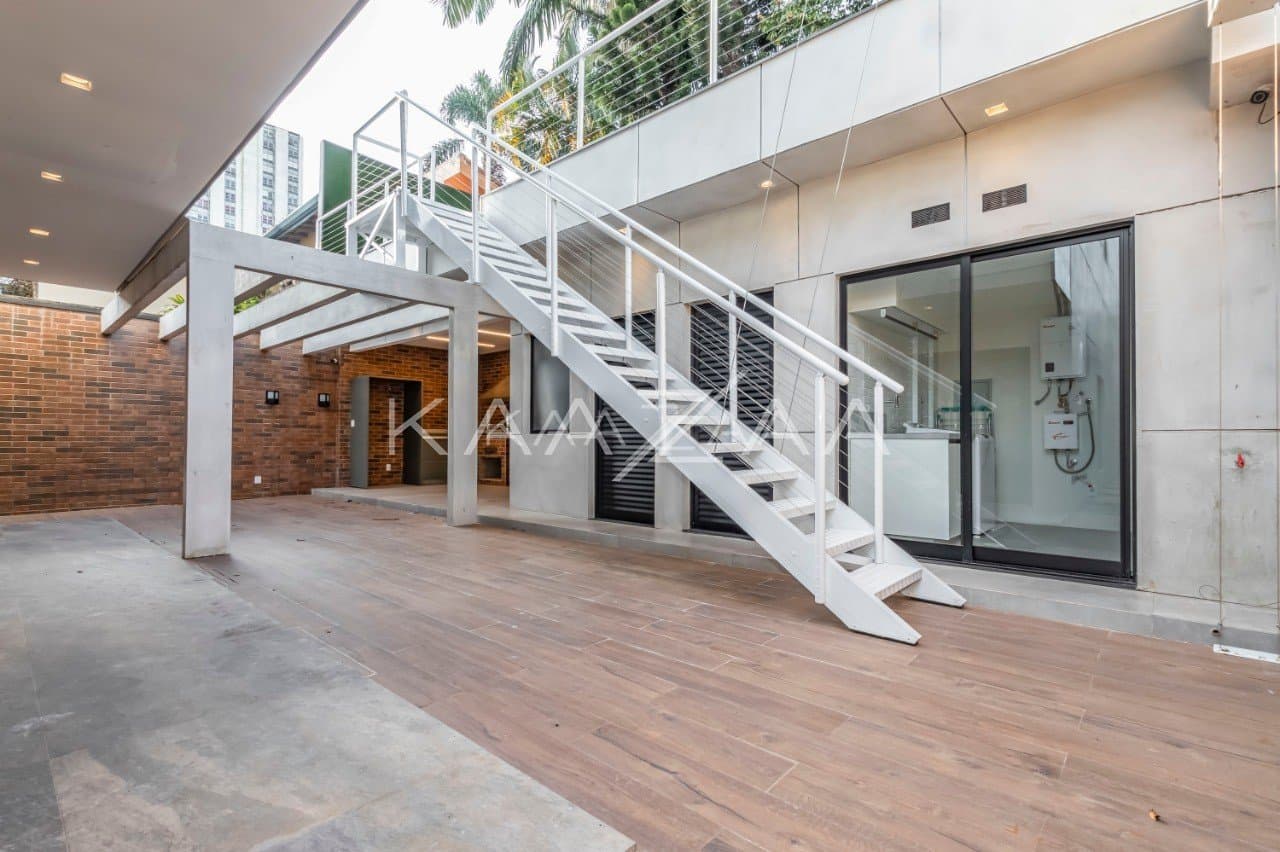 Pronta para entrar e morar, essa casa nova e sossegada fica em rua tranquila no Jardim Paulistano. - Foto 19
