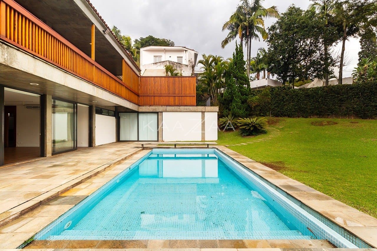Amplitude e elegância nesta casa em Cidade Jardim. - Foto 3