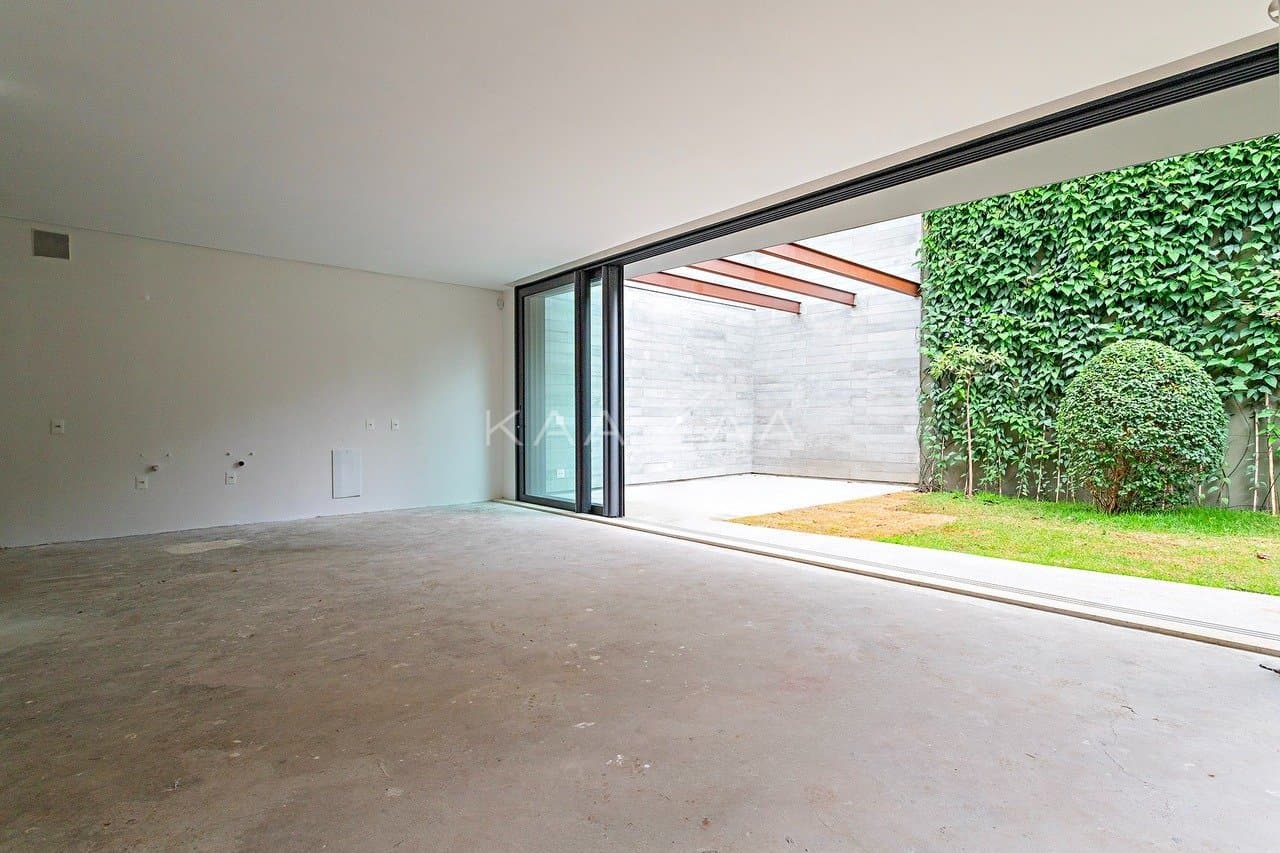 Casa nova contemporânea em rua fechada próxima aos Clubes Pinheiros, Hebraica e Shopping Iguatemi - Foto 18