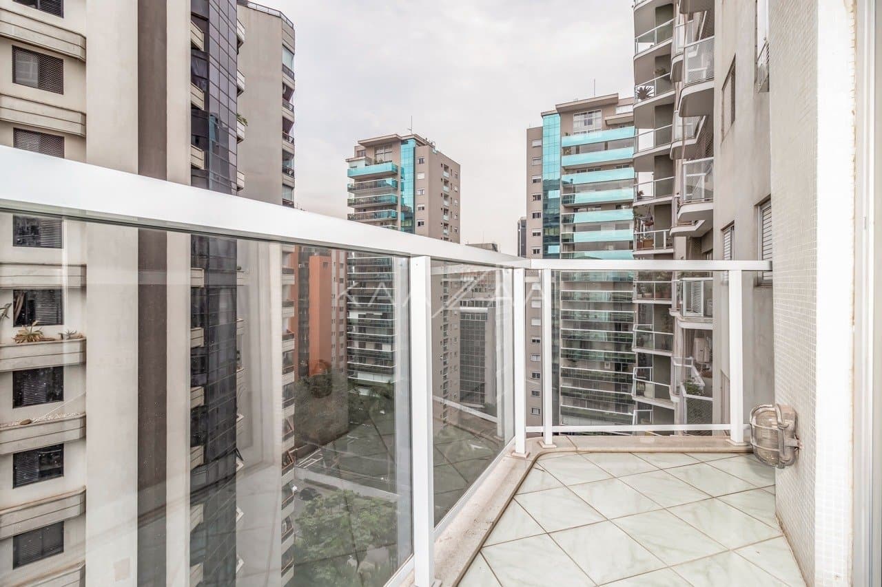 Apartamento com muita luz natural em excelente localização no Itaim Bibi. - Foto 11