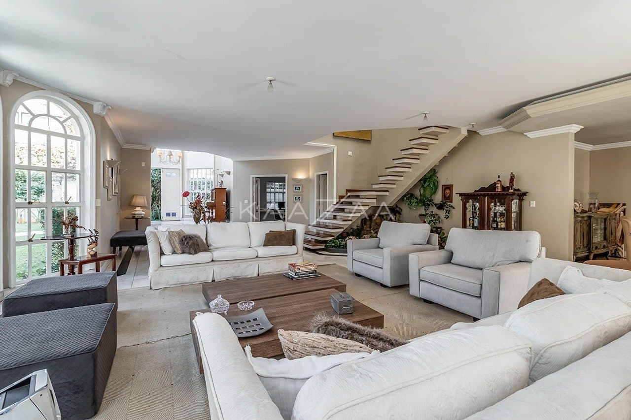 Deliciosa casa clássica, iluminada e ampla, no sossego da Cidade Jardim. - Foto 19