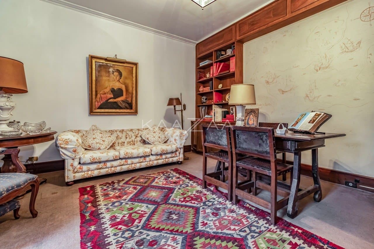 Casa clássica na Cidade Jardim com 4 suítes, piscina e terreno delicioso. - Foto 31