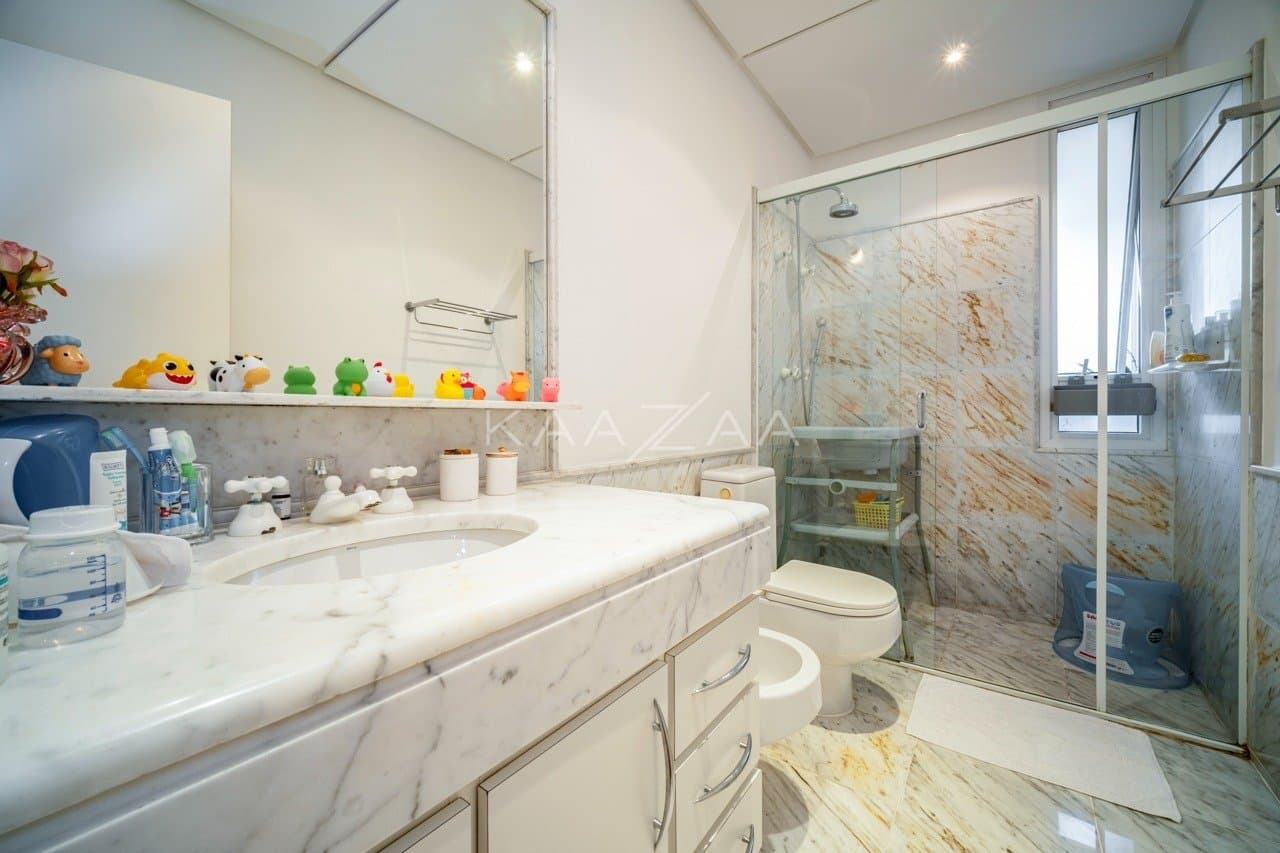 Conforto e amplitude no Itaim Bibi. Apartamento lindíssimo com vista para a copa das árvores. - Foto 18