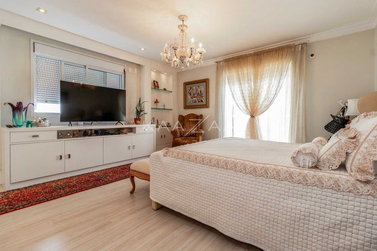 Rodeado de elegância, este apartamento em Moema tem localização cobiçada ao lado do Parque Ibirapuera. - Foto 36
