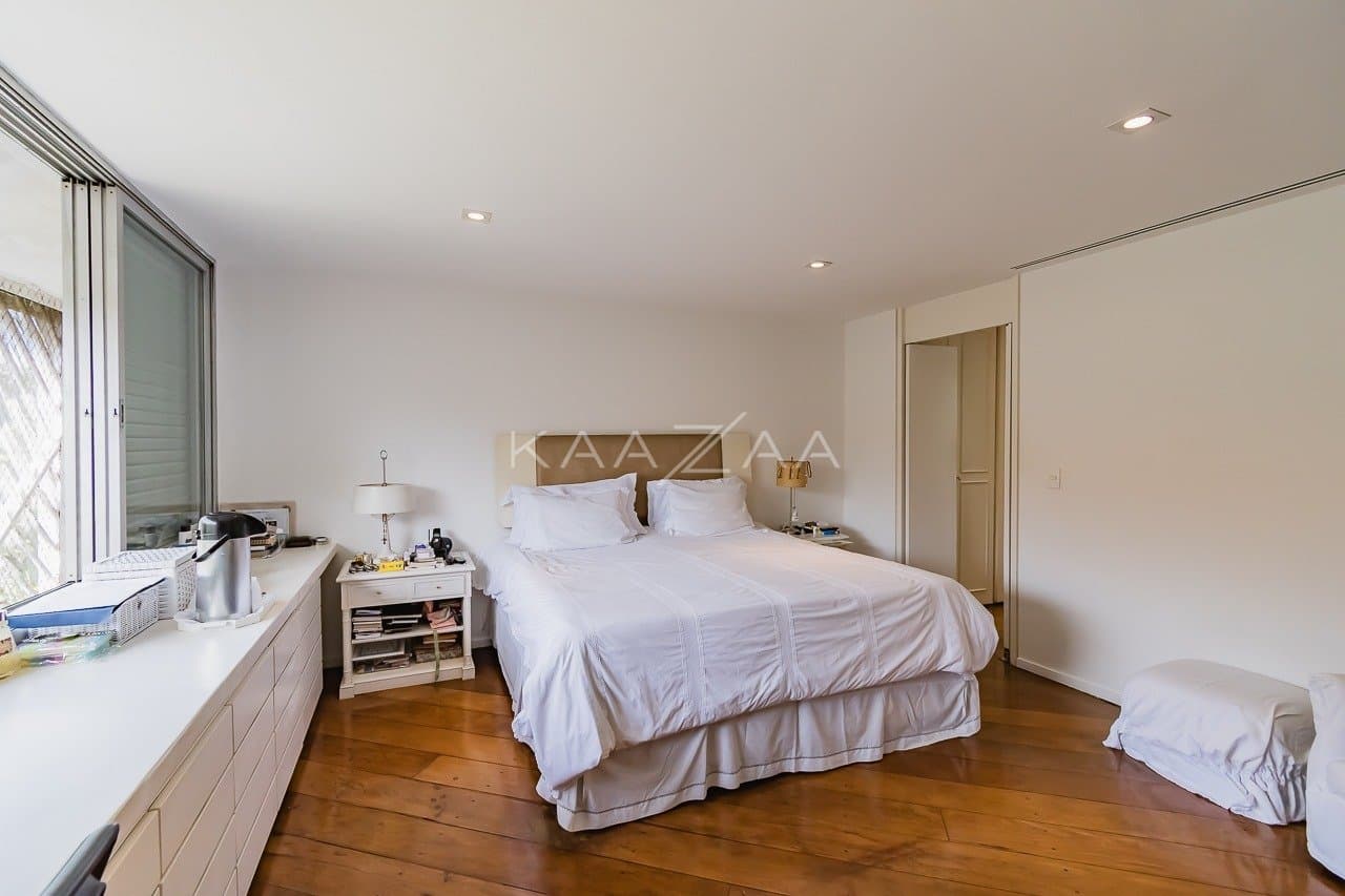 Casa espaçosa com 555 m² de bem-estar em Alto de Pinheiros, perfeita para receber. - Foto 38