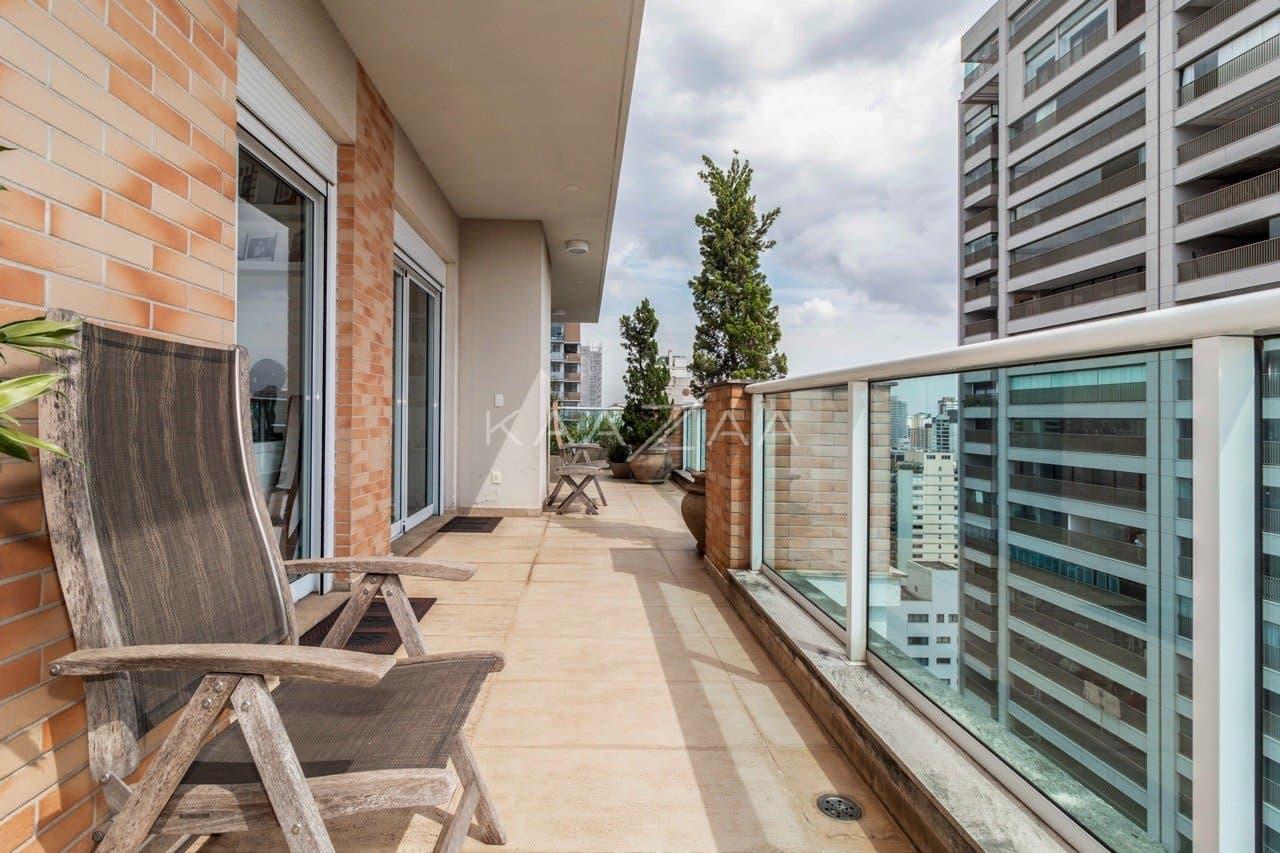 Rodeado de elegância, este apartamento em Moema tem localização cobiçada ao lado do Parque Ibirapuera. - Foto 45