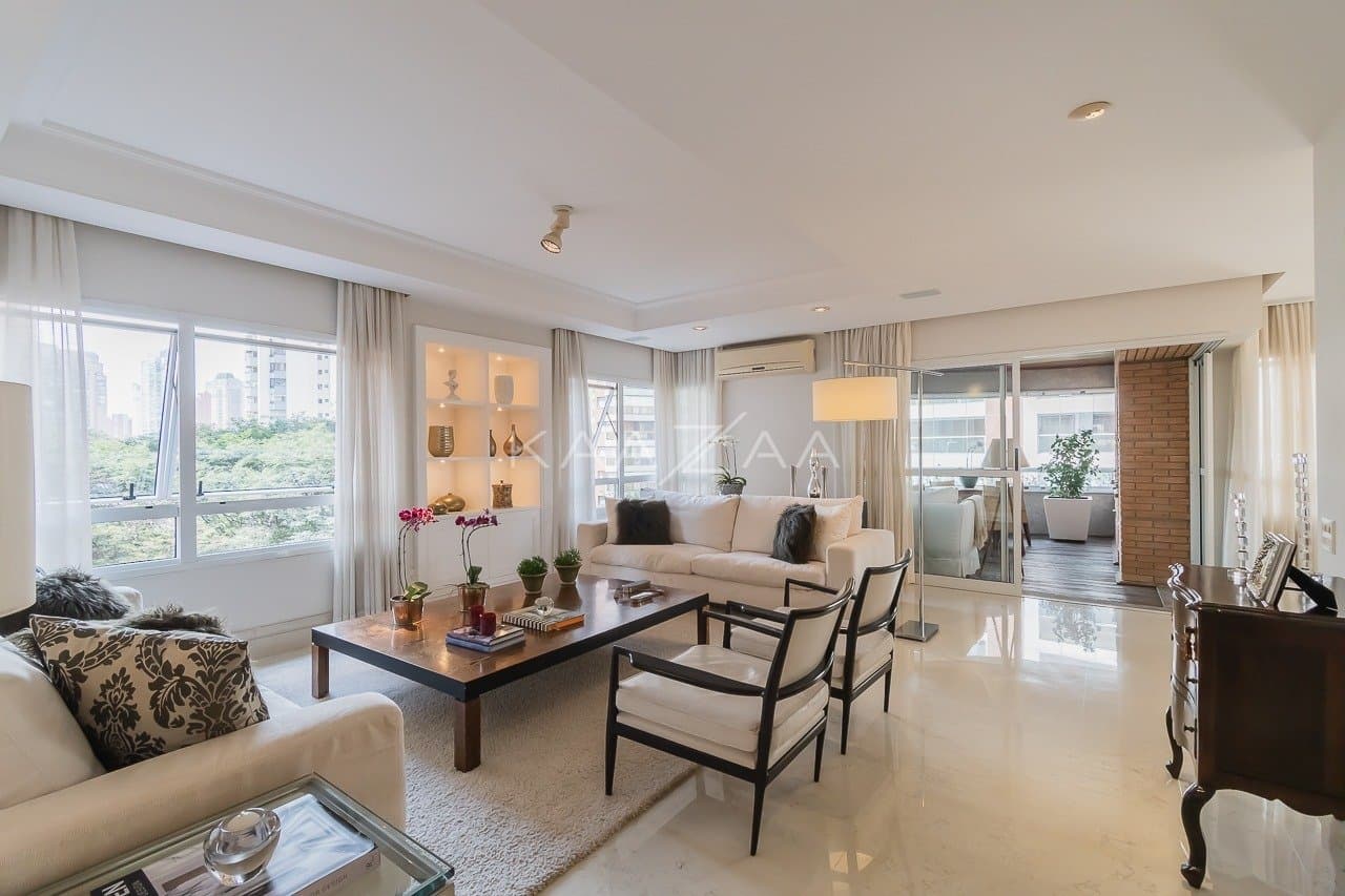 Harmonia clássica e moderna neste apartamento em Moema. - Foto 5