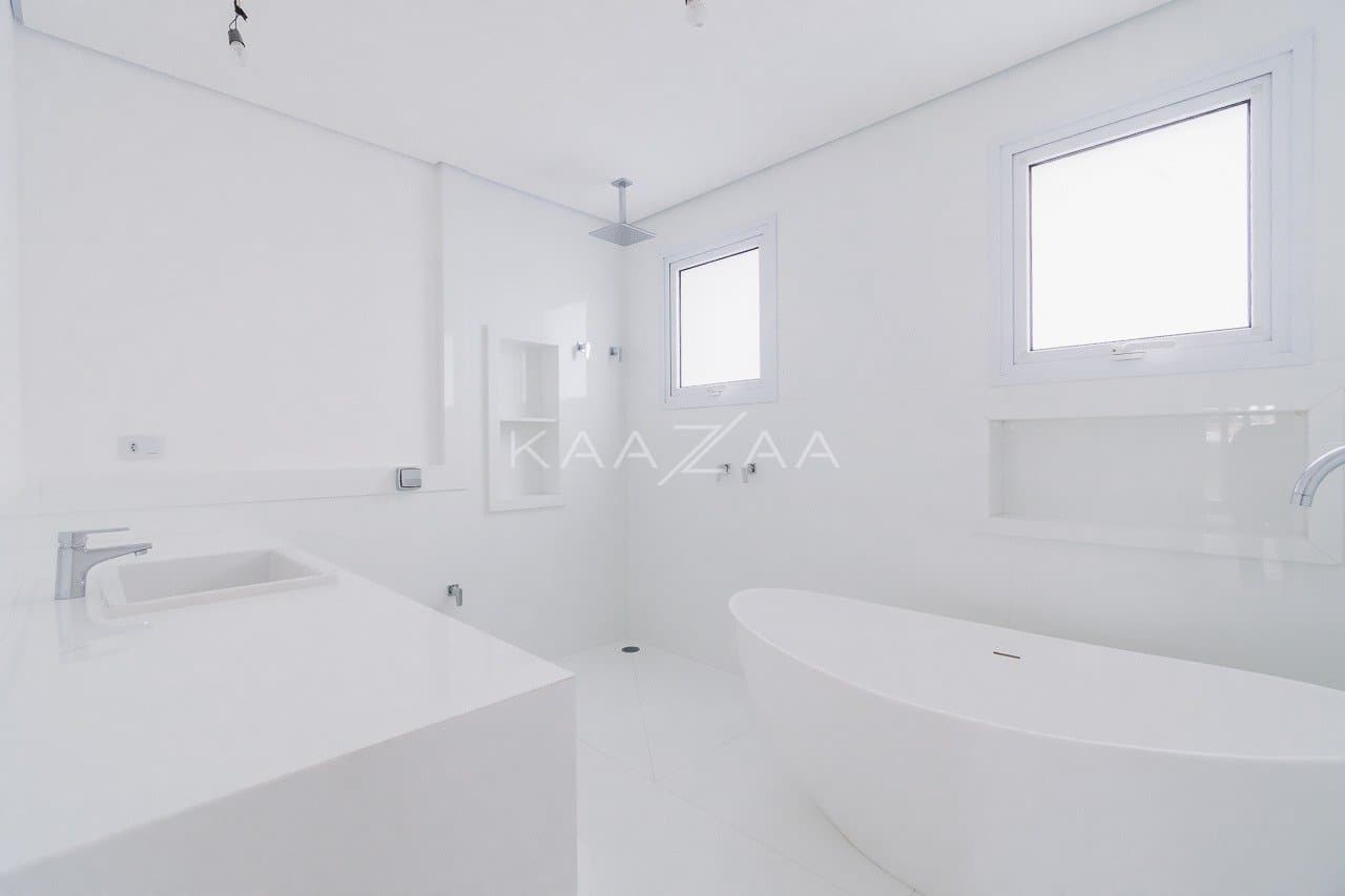 Clima tropical e vista aberta para o bairro. Casa incrível no Jardim Guedala. - Foto 49