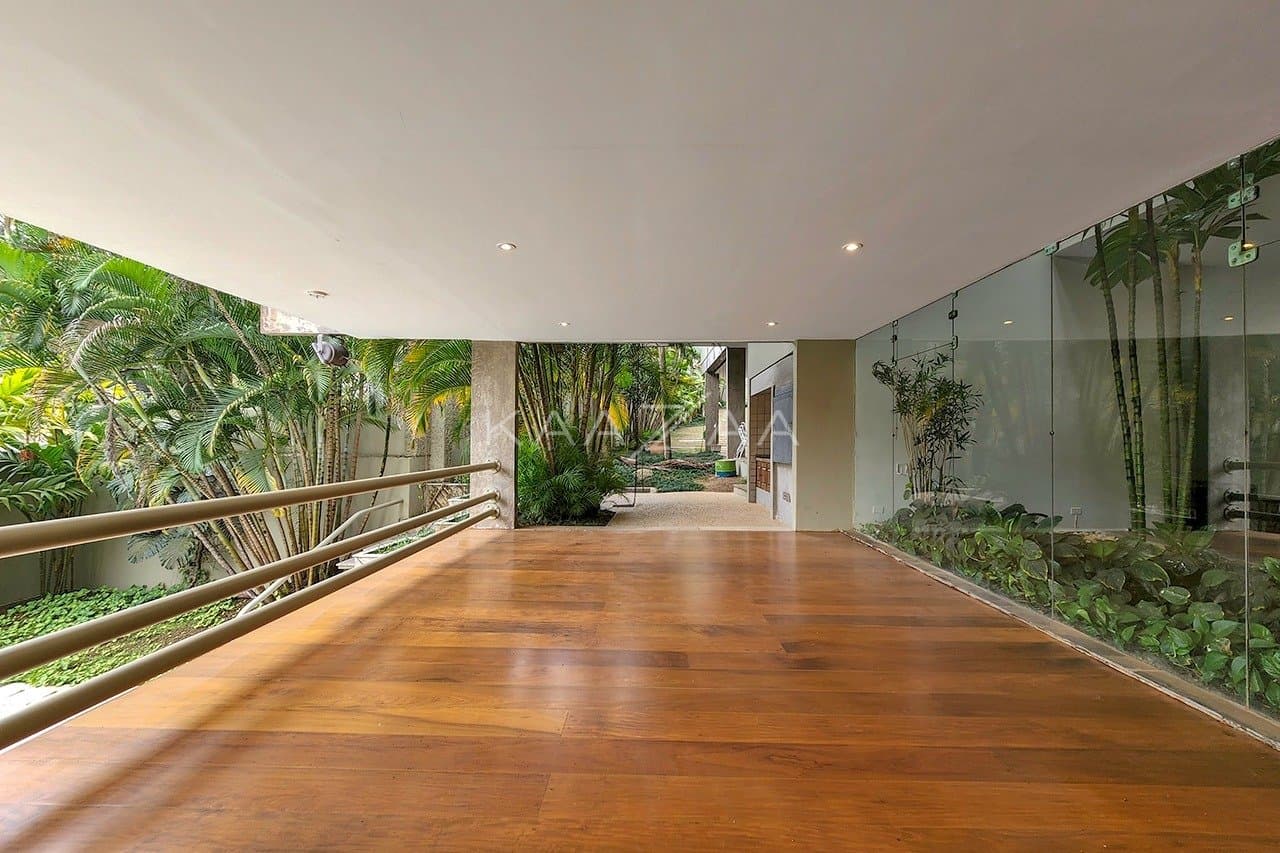 Para viver com tranquilidade e segurança: casa super aprazível em rua fechada no Real Parque. - Foto 3