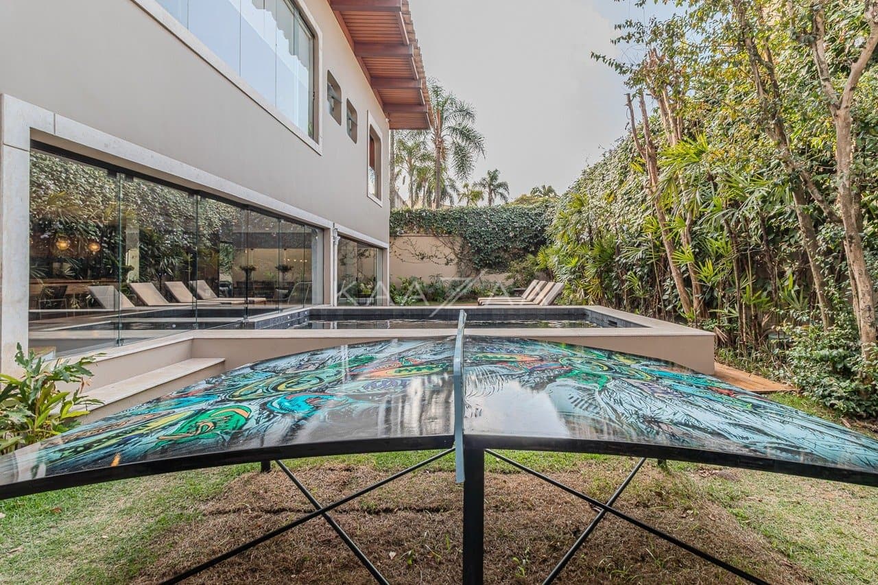 Casa completa em lazer, amplitude e privacidade, com 5 suítes. Em ótima localização na Cidade Jardim. - Foto 7