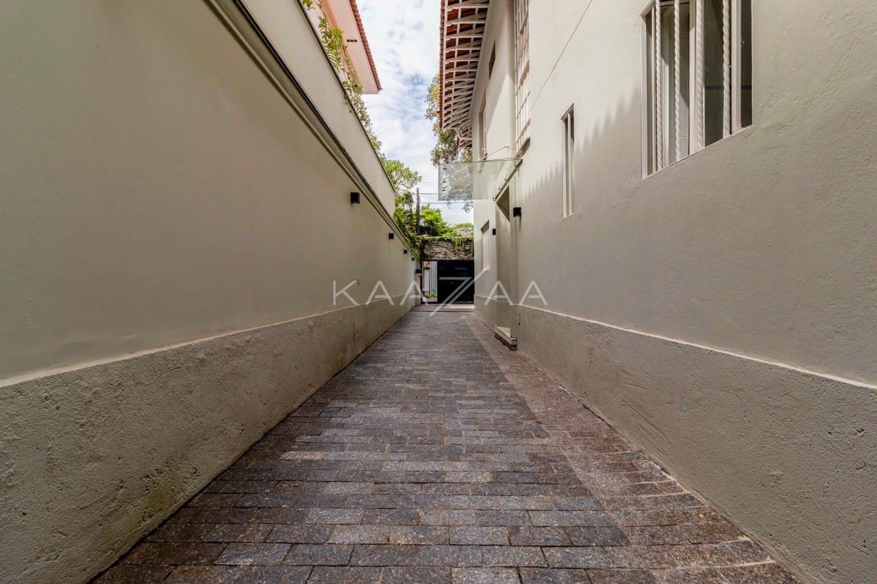 Casa confortável com terraço, em rua tranquila no Jardim Paulista. - Foto 51