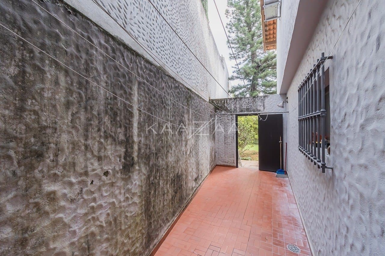 Vista cativante e área externa maravilhosa nesta casa em Cidade Jardim. - Foto 49