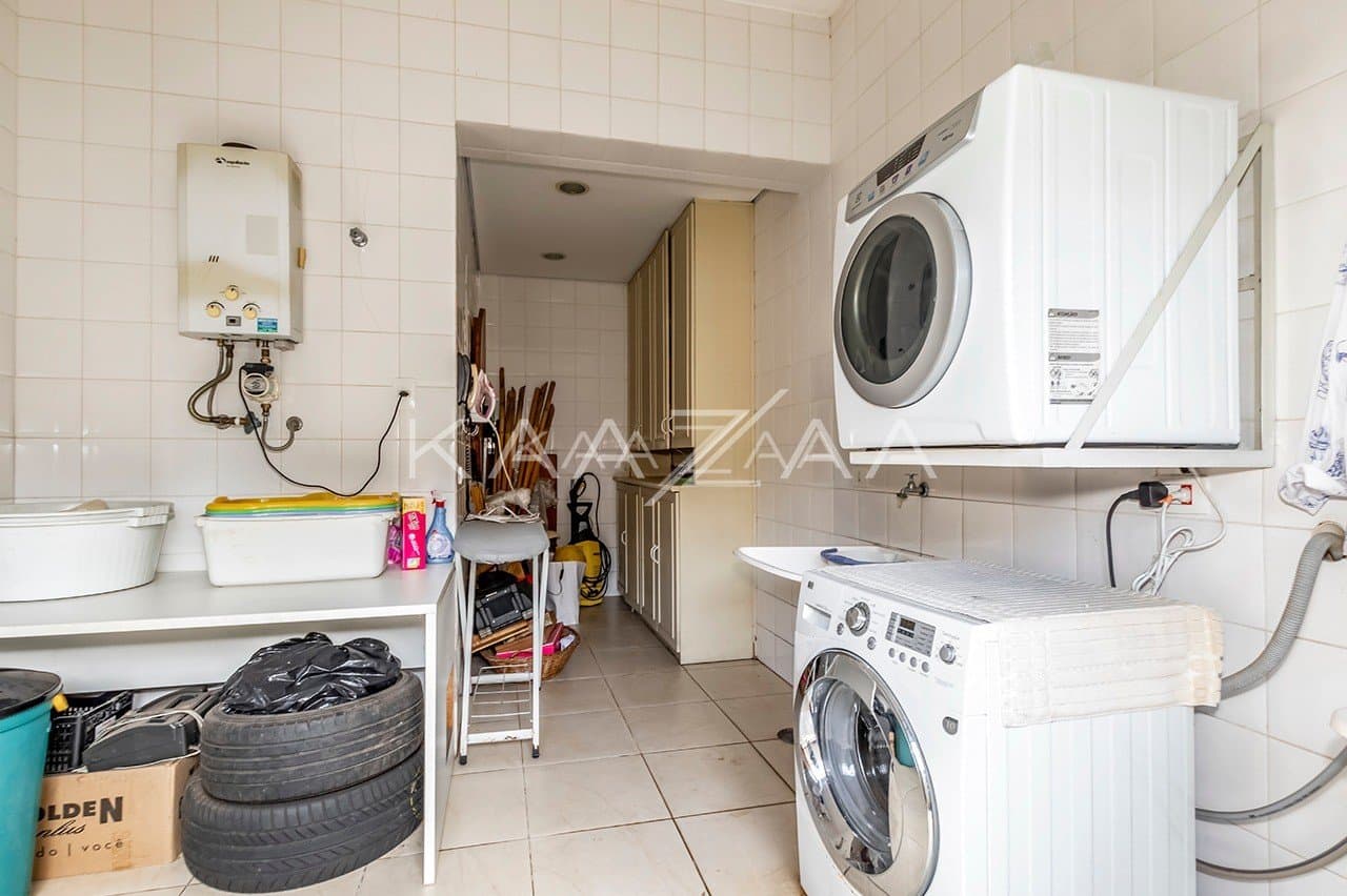 Aquele pé-direito que impressiona qualquer um. Casa em condomínio fechado na Cidade Jardim. - Foto 32