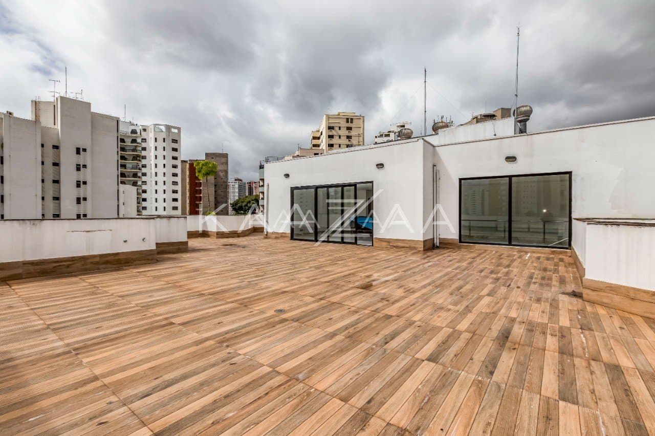 Com um visual incrível, esta agradável cobertura dispõe de espaço e tranquilidade. No Real Parque. - Foto 41