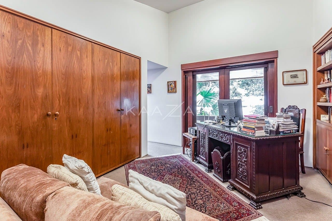 Com ares de casa de campo, uma residência espetacular no Jardim América. - Foto 43