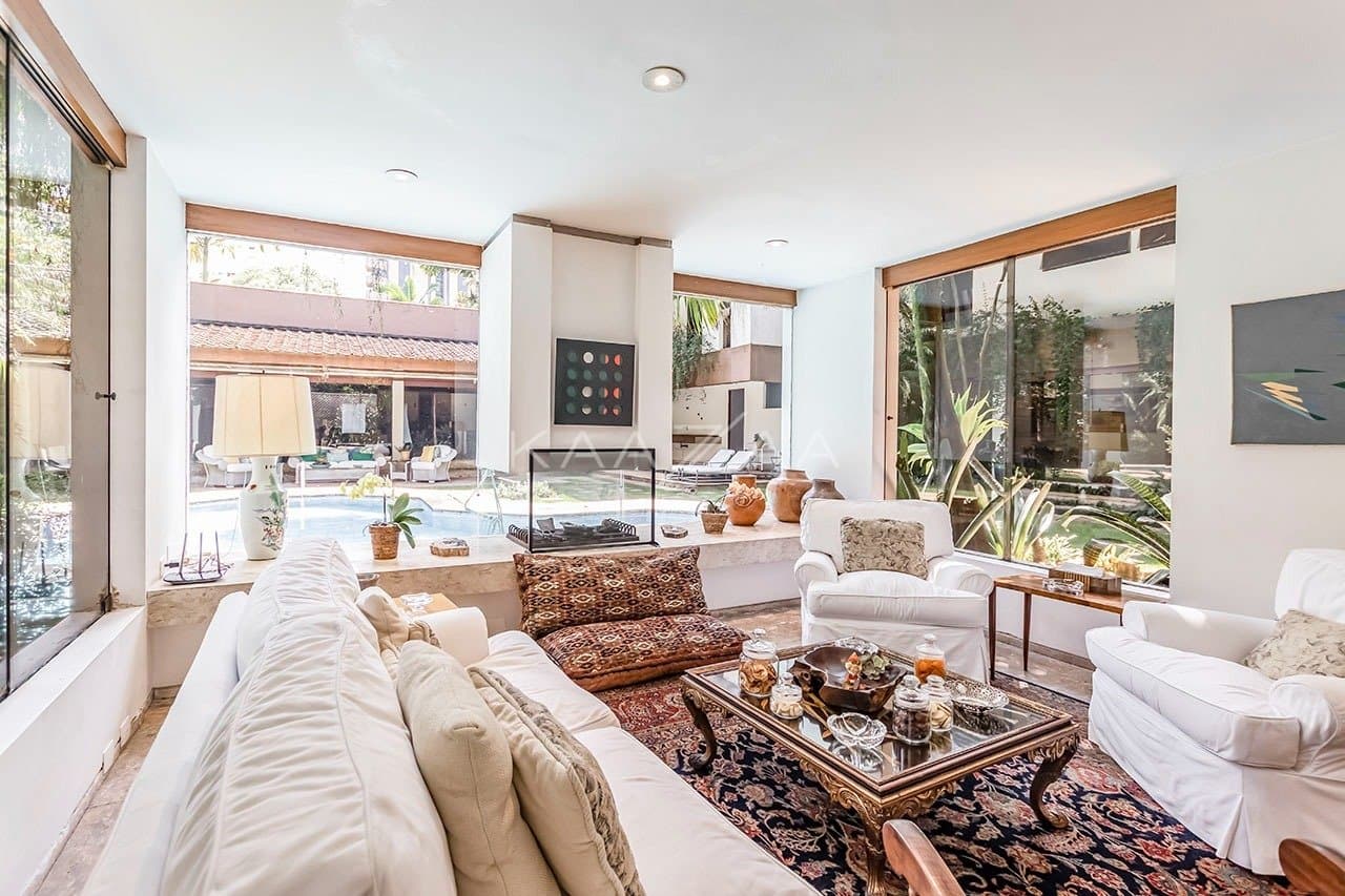 Com ares de casa de campo, uma residência espetacular no Jardim América. - Foto 25