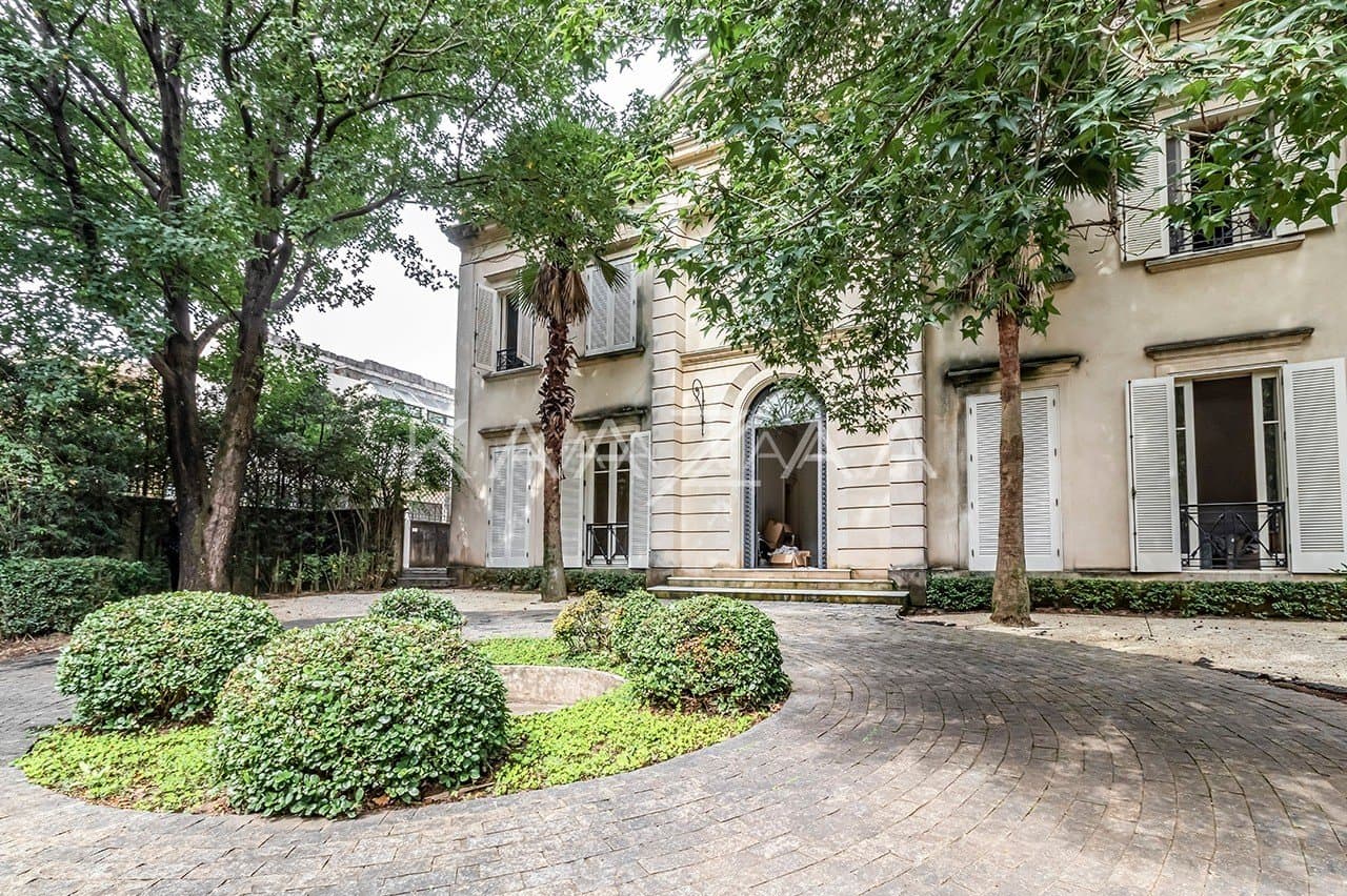 Casa exuberante com jardim e vista verde infinita. Em rua sossegada no Real Parque. - Foto 44
