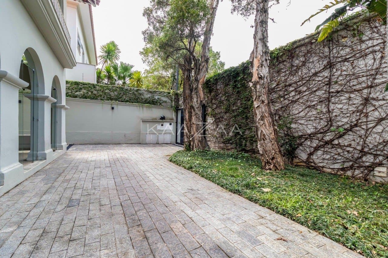 Casa confortável com terraço, em rua tranquila no Jardim Paulista. - Foto 47