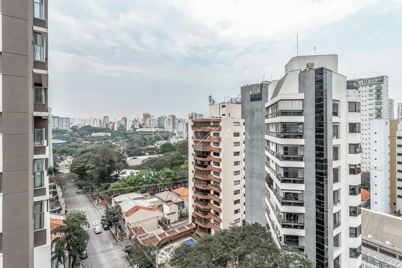 Reformada para te receber. Cobertura duplex com vista livre em Moema. - Foto 13