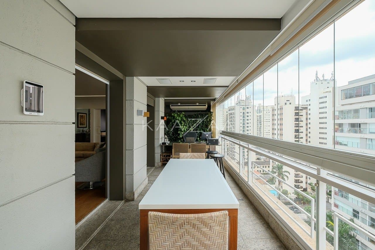 Impecável: apartamento reformado em Moema com 3 suítes. - Foto 8