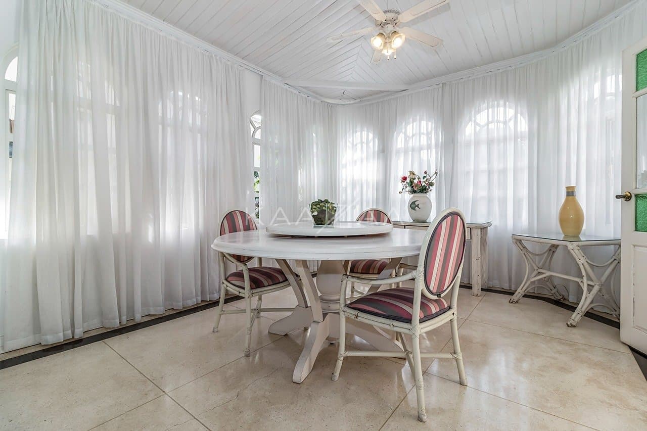 Deliciosa casa clássica, iluminada e ampla, no sossego da Cidade Jardim. - Foto 30