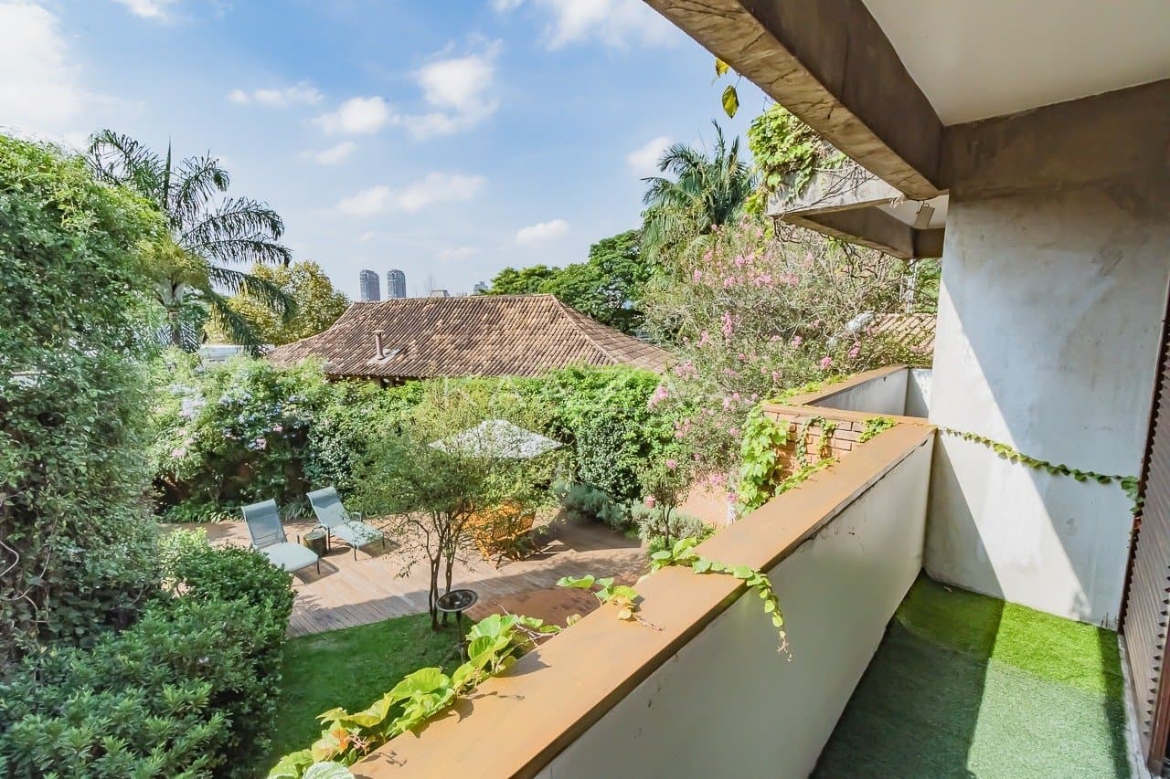 Viver em tranquilidade sem sair de São Paulo. Casa com ares de campo, em Cidade Jardim. - Foto 73