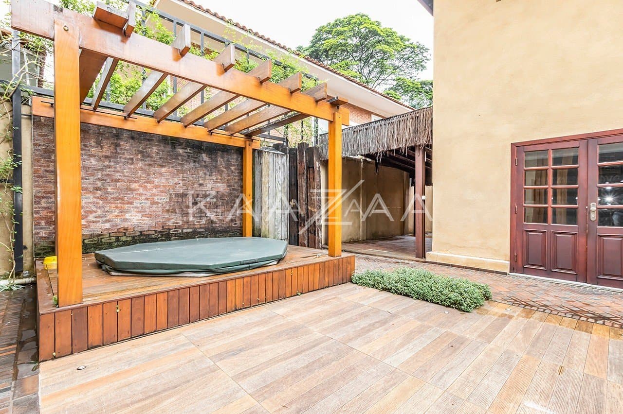 Belíssima casa reformada no Jardim Paulistano. Em ótima localização, a poucos metros da Faria Lima. - Foto 5