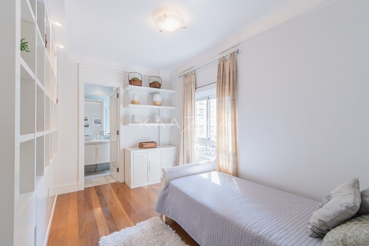 Harmonia clássica e moderna neste apartamento em Moema. - Foto 41