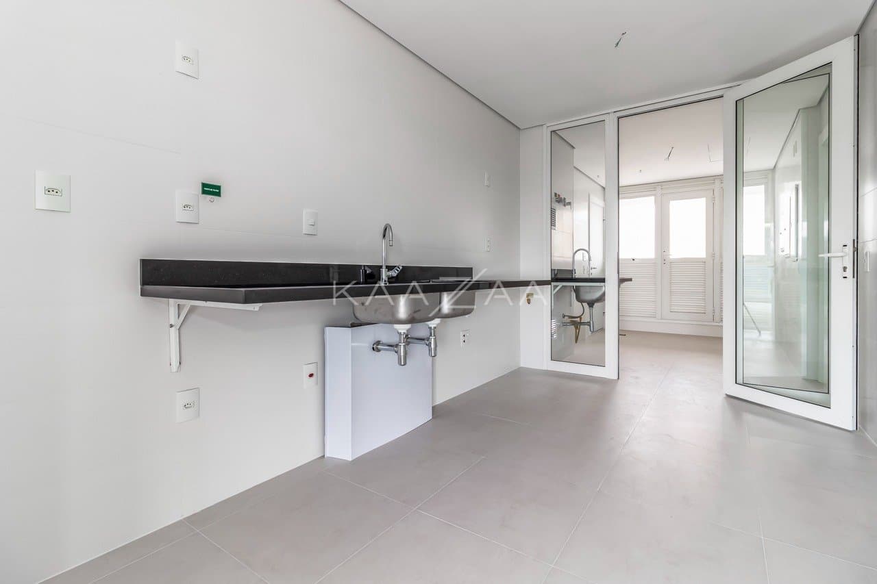Para viver com lazer de clube sem precisar sair de casa. Apartamento em Moema. - Foto 6