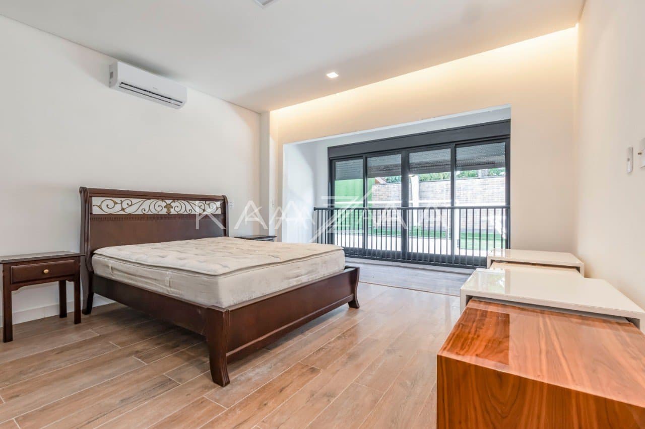 Pronta para entrar e morar, essa casa nova e sossegada fica em rua tranquila no Jardim Paulistano. - Foto 39