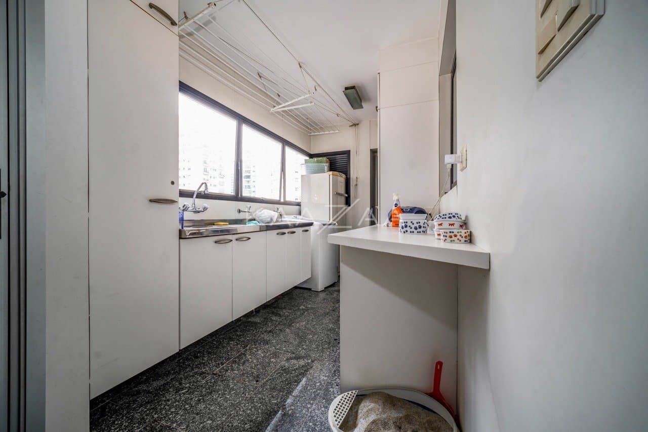 Apartamento contemporâneo, reformado e novo em um prédio com lazer no Itaim Bibi. - Foto 17