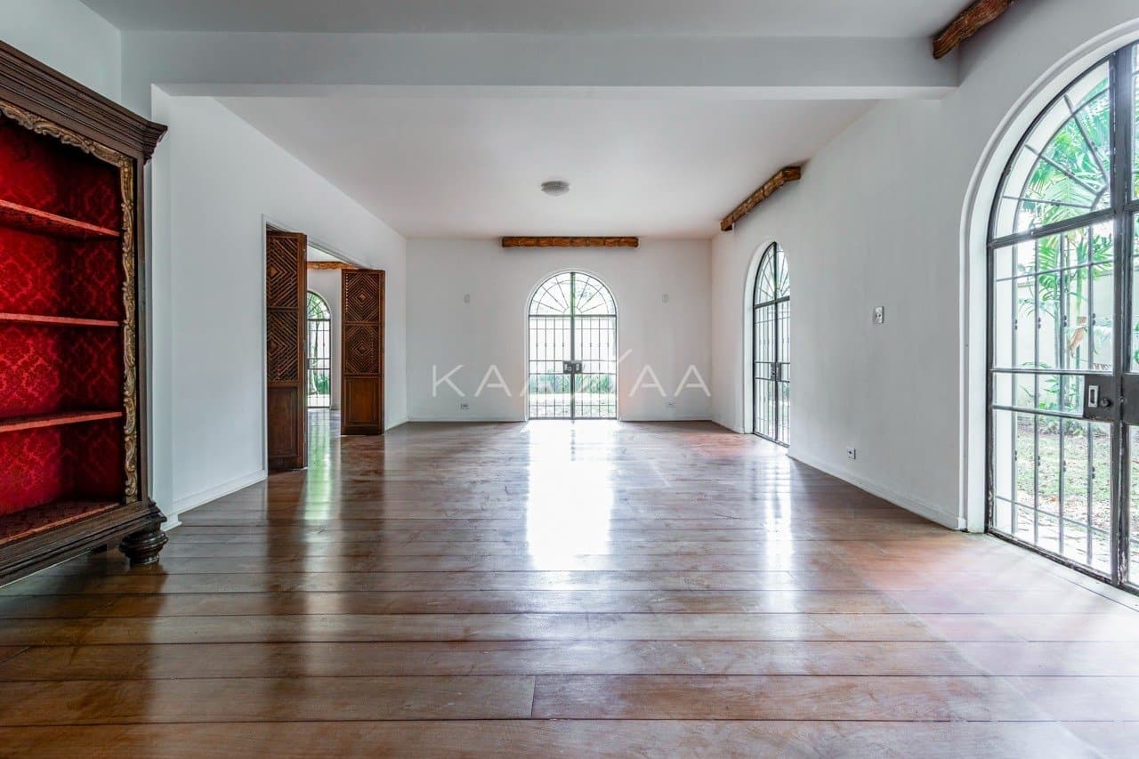 Casa cheia de estilo e completa em conforto, no Jardim América. - Foto 6