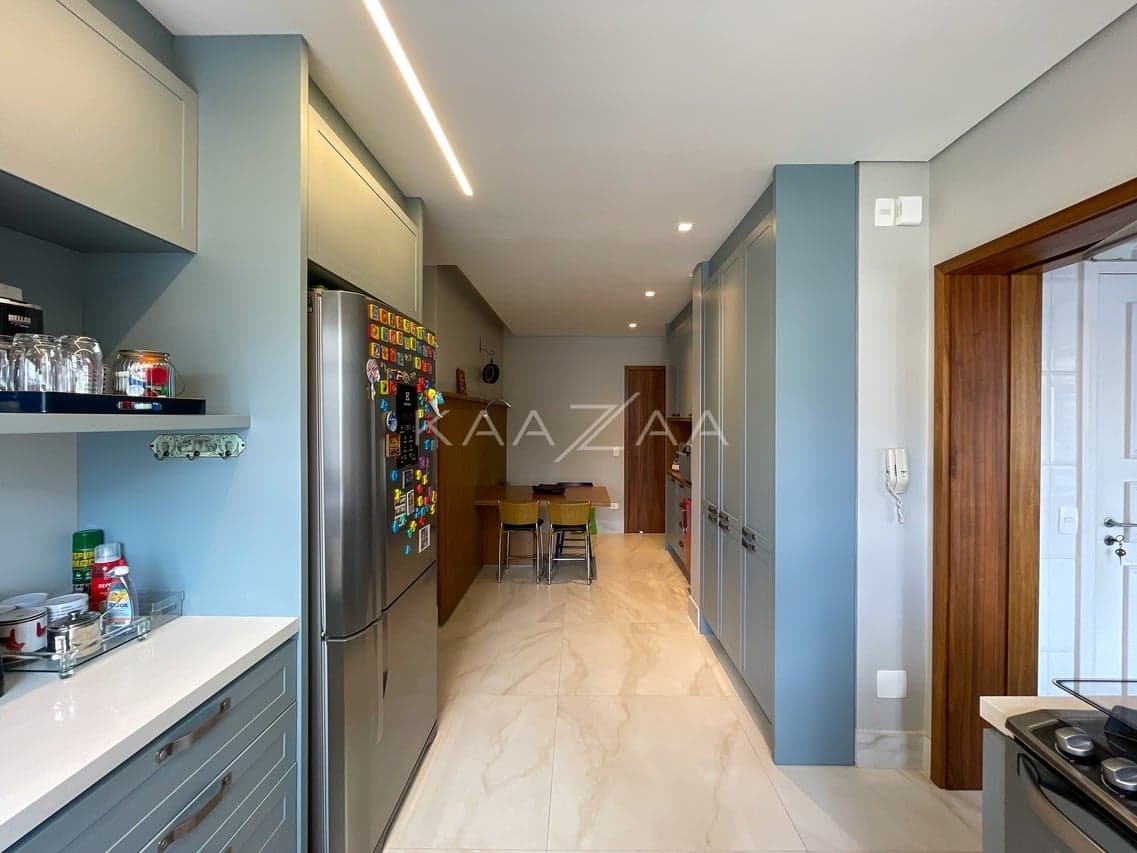 Muito charme e acabamentos impecáveis, neste apartamento em prédio neoclássico no Jardim Paulista. - Foto 11