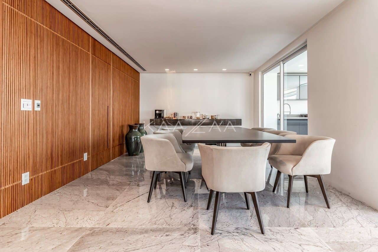 Equilíbrio entre arquitetura e design são o charme deste apartamento em Cidade Jardim. - Foto 8