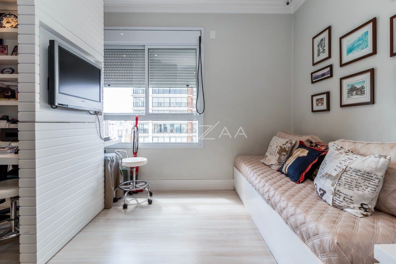 Rodeado de elegância, este apartamento em Moema tem localização cobiçada ao lado do Parque Ibirapuera. - Foto 49