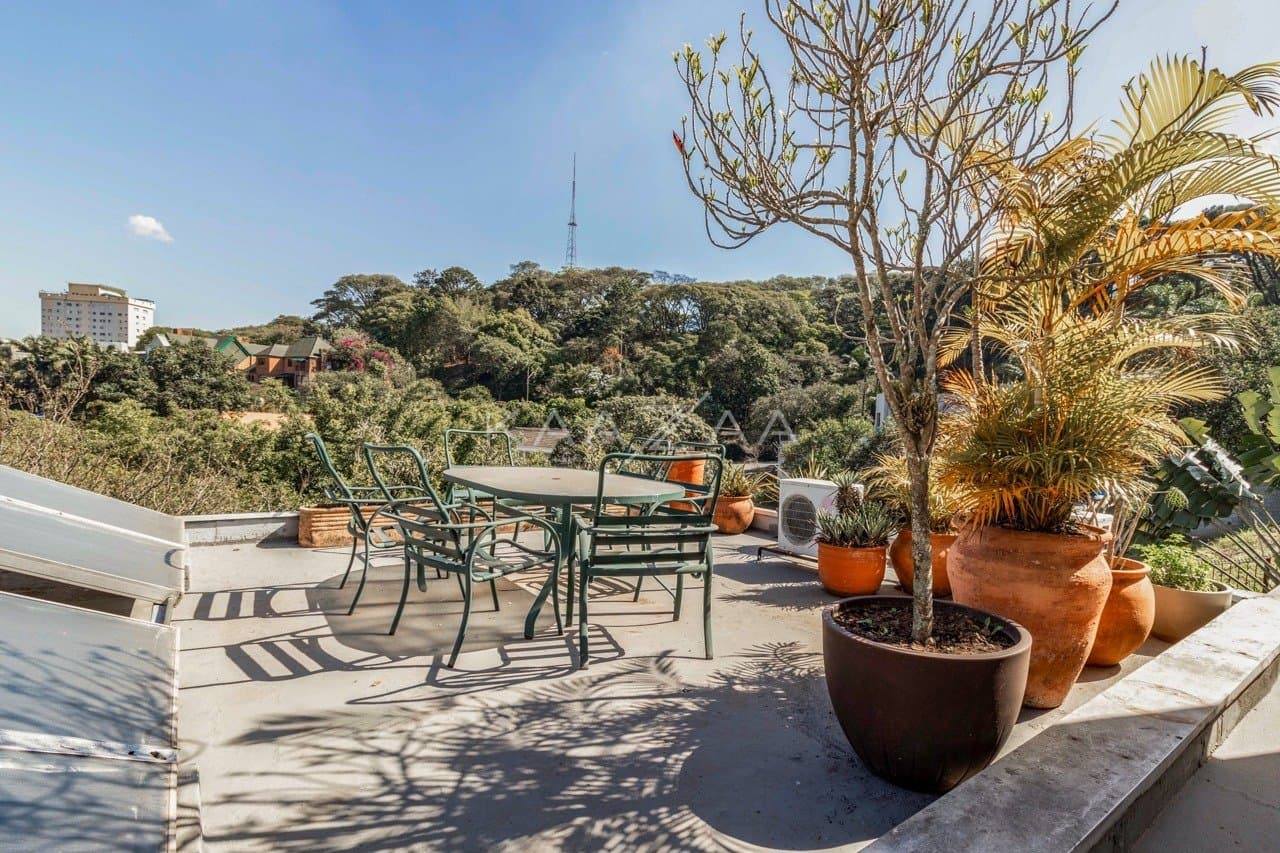 Casa ensolarada com vista arborizada em Alto de Pinheiros. - Foto 40