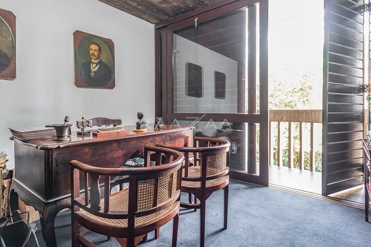 Clima modernista, para contemplar a natureza em espaços sofisticados nesta casa em Cidade Jardim. - Foto 28