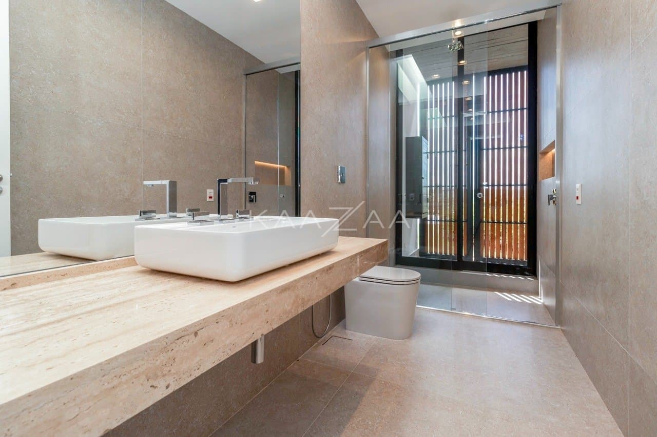 Casa em elegante diálogo com a natureza na Baroneza - Foto 27