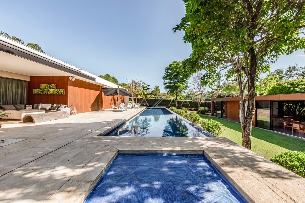 Casa térrea muito arejada, simplesmente impecável. Mobiliada com design, na Fazenda Boa Vista. - Foto 7