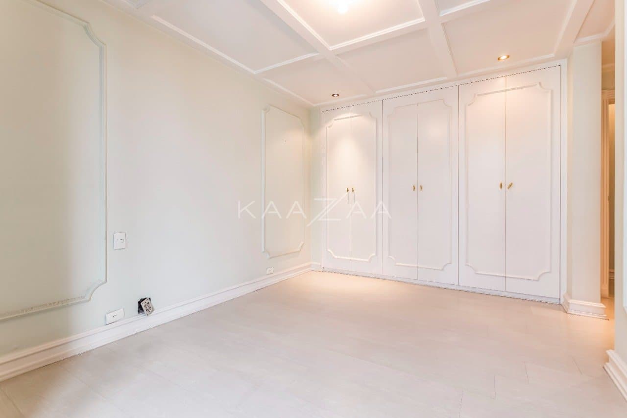 Para se viver envolvido por uma arquitetura elegante e detalhes clássicos, nesta Cobertura Duplex em Moema. - Foto 36