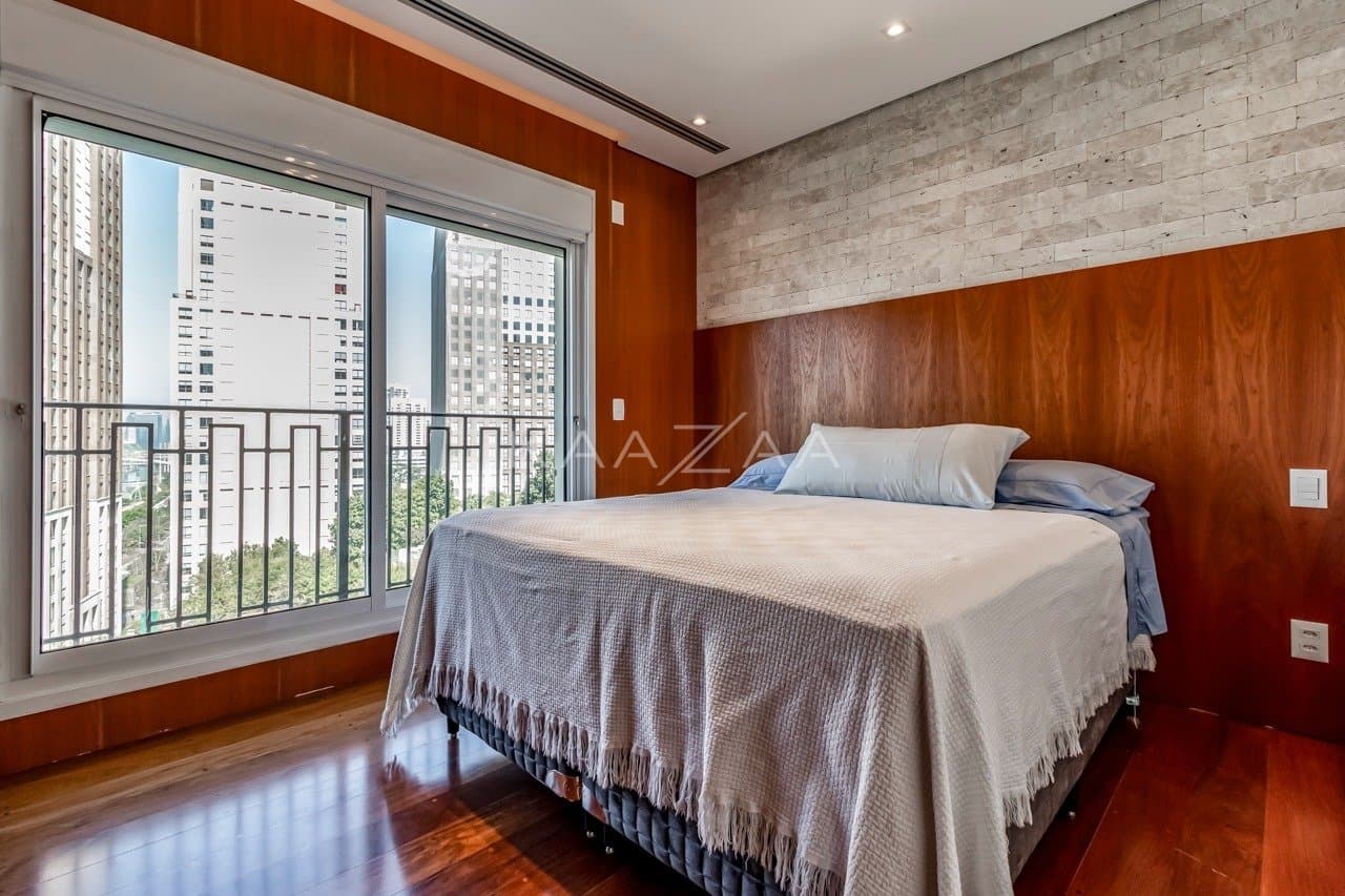 Equilíbrio entre arquitetura e design são o charme deste apartamento em Cidade Jardim. - Foto 20