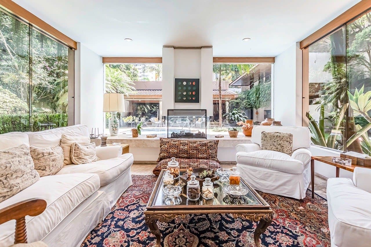 Com ares de casa de campo, uma residência espetacular no Jardim América. - Foto 24