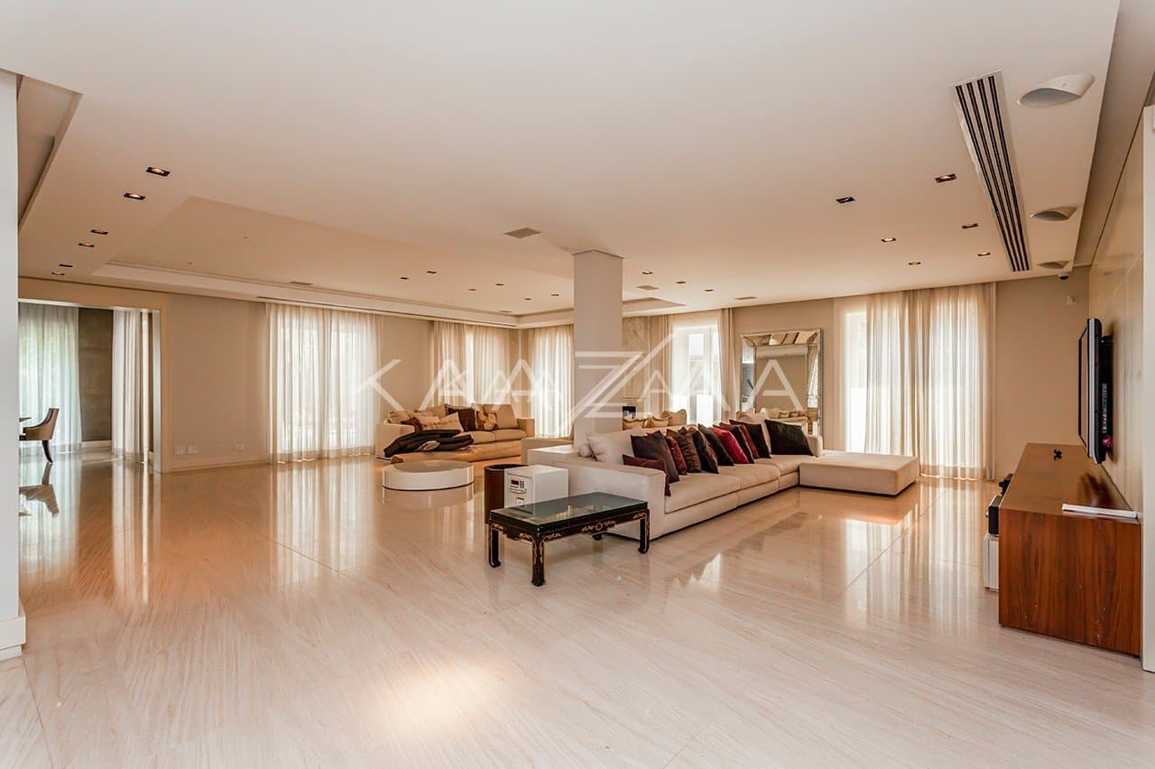 Design clean e acabamentos primorosos nesta casa na Cidade Jardim. - Foto 26