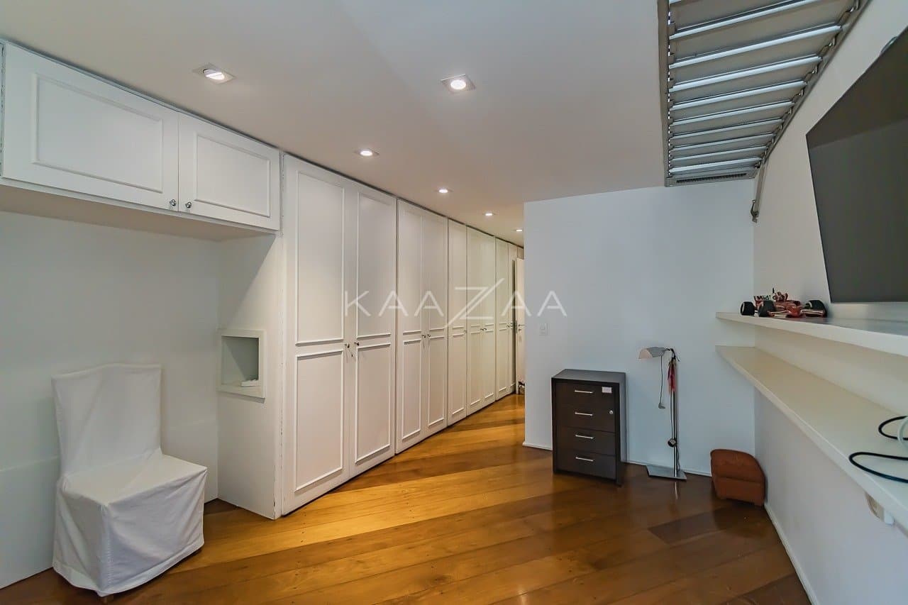 Casa espaçosa com 555 m² de bem-estar em Alto de Pinheiros, perfeita para receber. - Foto 56