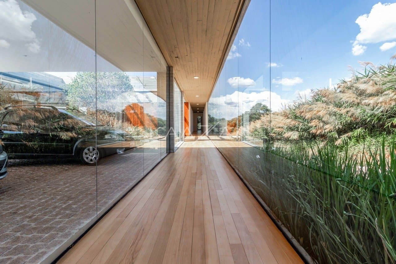 Casa em elegante diálogo com a natureza na Baroneza - Foto 39