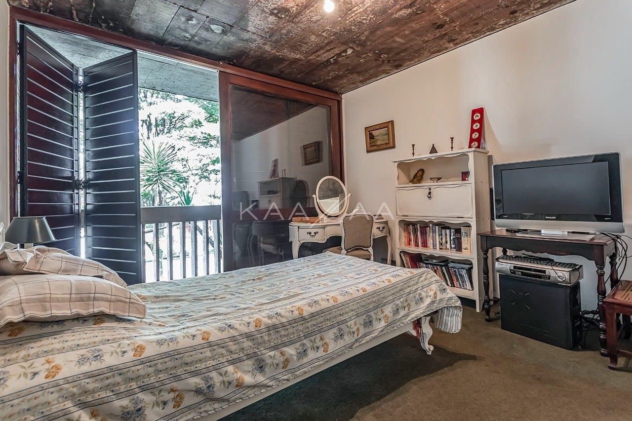 Clima modernista, para contemplar a natureza em espaços sofisticados nesta casa em Cidade Jardim. - Foto 33